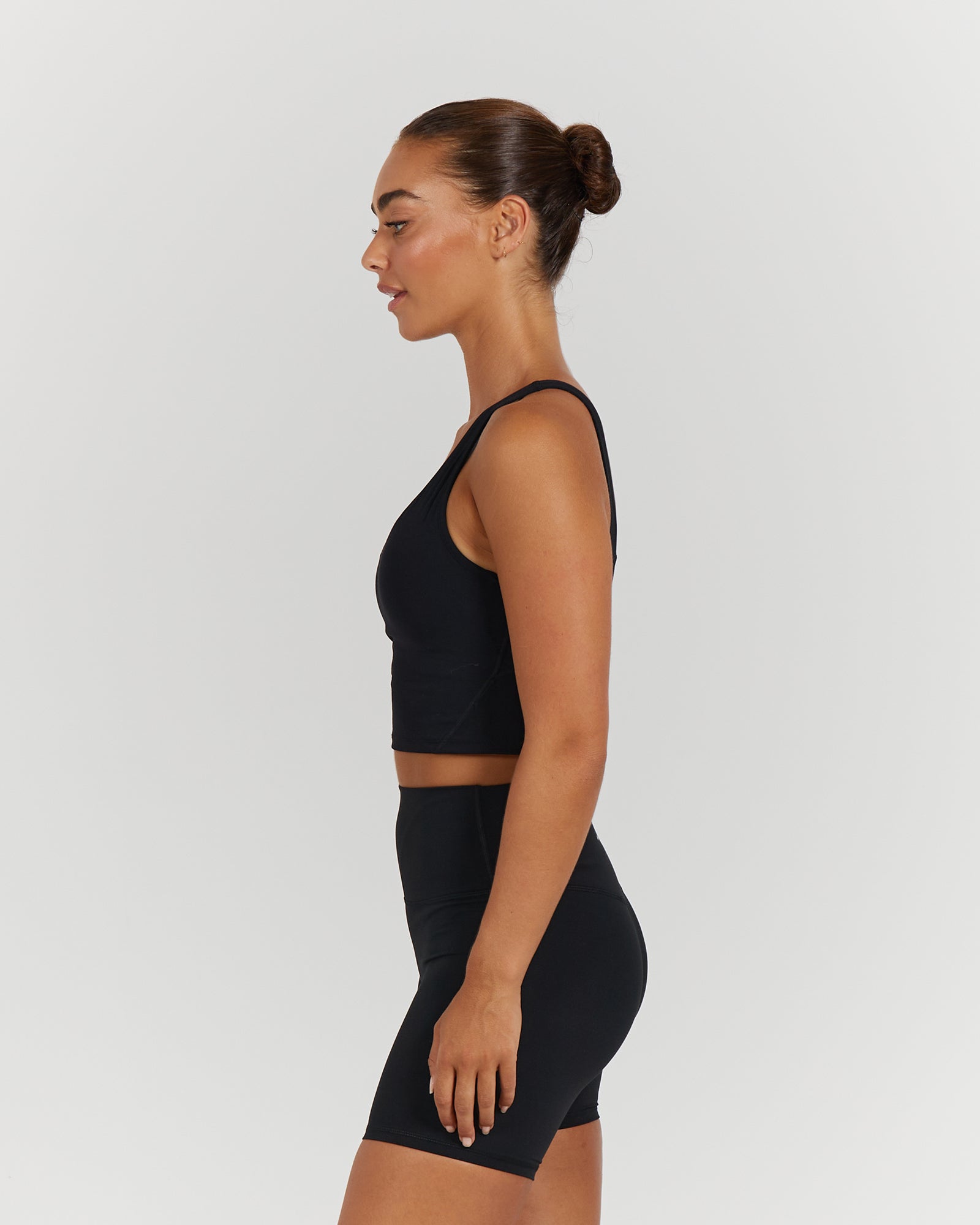 LUXE BROOKE CROP TOP - BLACK